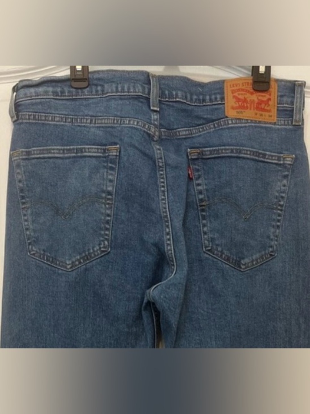Levi's 505 Men's Classic Straight Leg Medium Wash Jeans, Size 36x34, EUC!